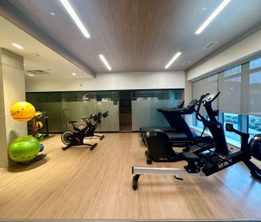 For Lease - 3250 Carding Mill Trail Unit# 501, Oakville, Ontario - Photo 3