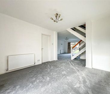 4 bedroom link detached house to rent - Photo 3