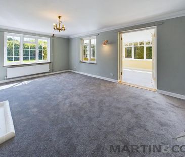 4 bedroom detached house to rent - Photo 2