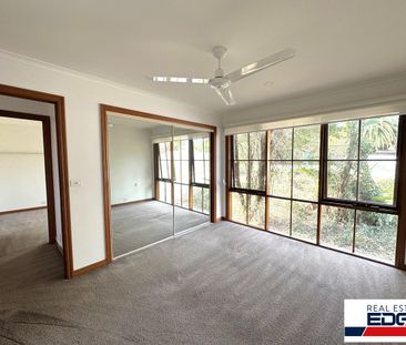 55 Newman Crescent, Niddrie, Vic 3042 - Photo 1