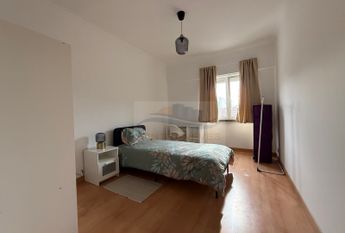 Apartamento T5 em Lisboa