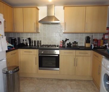 Kingston Road, Portsmouth - Photo 1