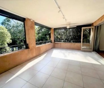 Coastal Retreat with House-Like Proportions & Direct Beach Access - Photo 5