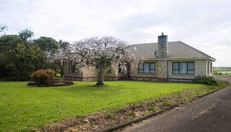 Rural living without the commute - Photo 2