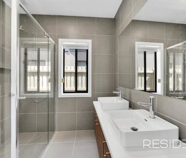 69 Curbridge Drive, Donnybrook, Vic 3064 - Photo 3