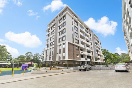 GORGEOUS TWO BEDROOM UNIT ! - Photo 4