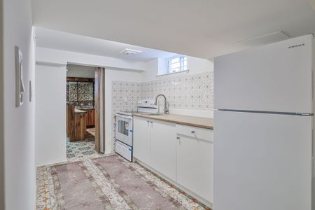 For Lease - 104 Crestwood Road Unit# Lower, Vaughan, Ontario - Photo 4