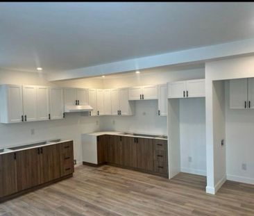3 1/2 à louer - Appartement Rénové - Magog ( Triplex ) Date Flexible - Photo 3
