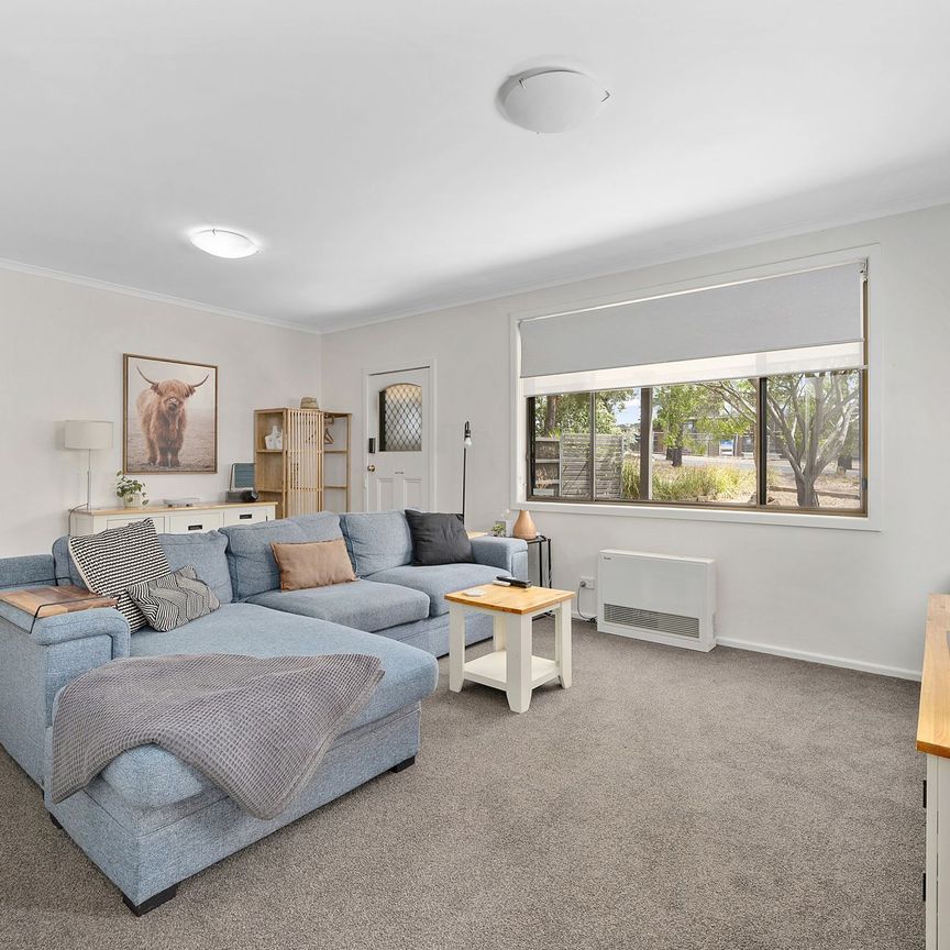 Comfortable & Convenient Home Near Kennington Reservoir - Photo 1