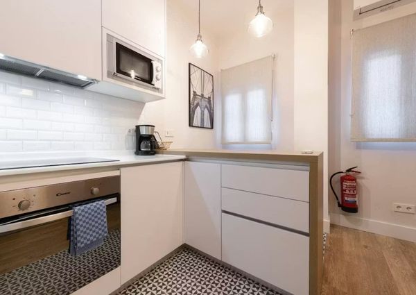 Calle de Santa Brígida, Madrid, Community of Madrid 28004