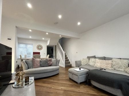 Sompting Road, Worthing, BN14 2 bedroom terraced house to rent - Photo 5