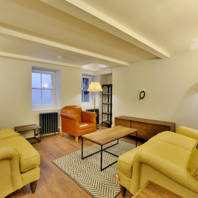 5 bedroom terraced house to rent - Photo 1