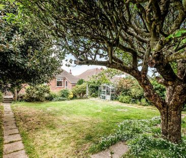 3 bedroom bungalow to rent - Photo 1