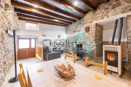 Alquiler de chalet adosado en Calle Bueño - Foto 3