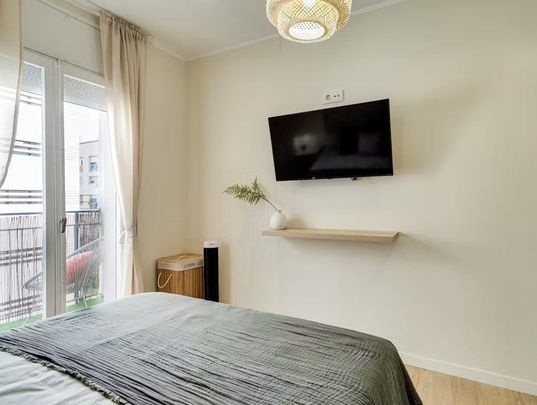 Avinguda de les Drassanes, Barcelona, Catalonia 08001 - Photo 1