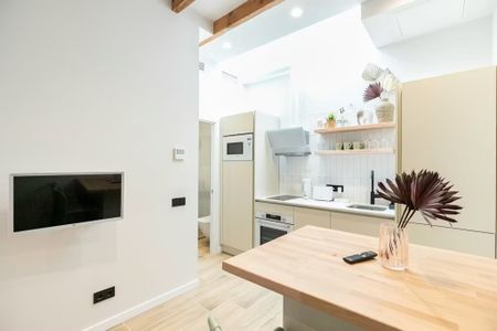 Carrer de Sant Cugat del Vallès, Barcelona, Catalonia 08024 - Photo 3