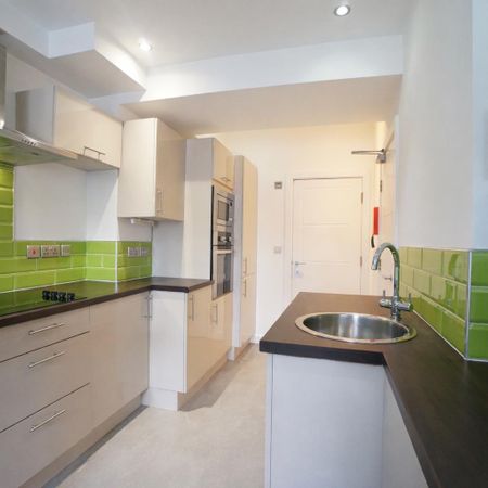 Apartment 3 (Afal Gwyrdd) 121 High Street - Photo 3