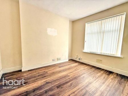 4 bedroom terraced house to rent - Photo 3