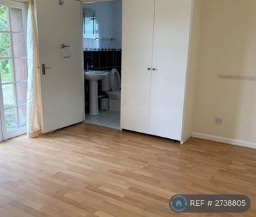 2 bedroom semi-detached house to rent - Photo 3