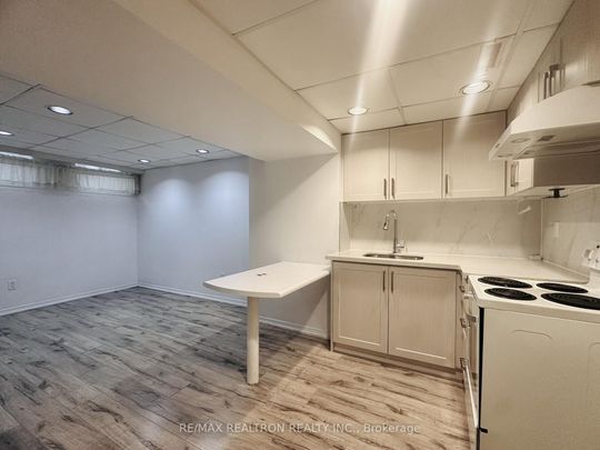 For Lease - 16 Foxglove Court Unit# Bsmt, Markham, Ontario - Photo 1