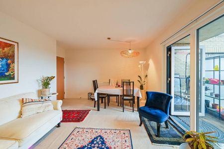 3 bedroom flat to rent - Photo 5