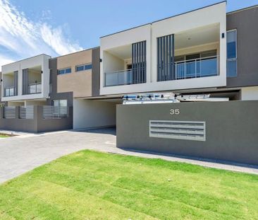 East Cannington - Photo 2