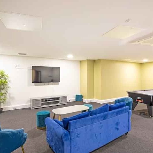 Silver Studio - Photo 1