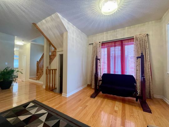 For Lease - 42 Crystalview Crescent Unit# #Upper, Brampton, Ontario - Photo 1