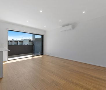 Your brand new home is waiting for you to rent! - Photo 2