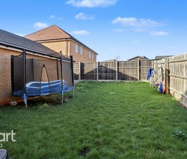 4 bedroom detached house to rent - Photo 4