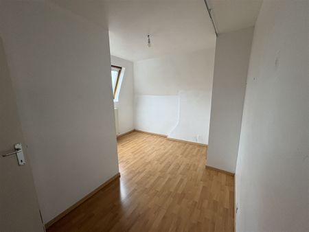 Appartement d'une chambre sis au 2ème étage - Photo 2
