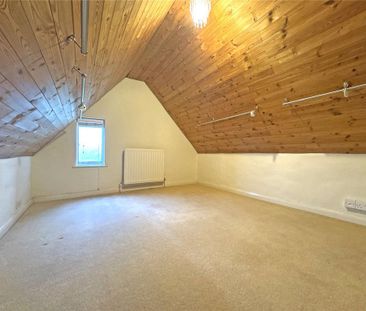 4 bedroom detached house to rent - Photo 6