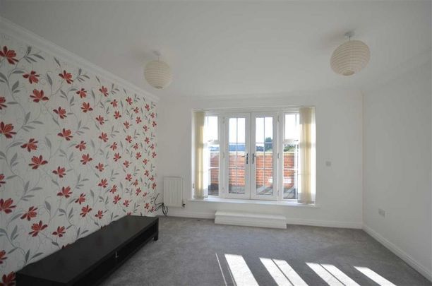 3 bedroom terraced house to rent - Photo 1