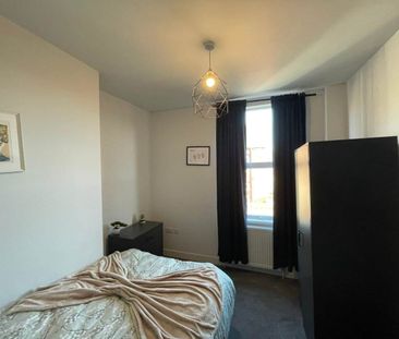 Station Terrace (Room 4), Bramley, Leeds - Photo 3