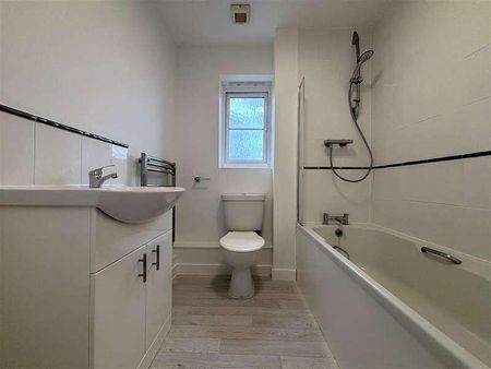 Amherst Place, Ryde, PO33 - Photo 3