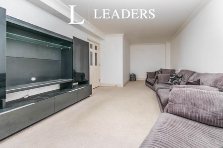 2 bedroom apartment to rent Crossley View, Marine Parade East, Clacton-on-Sea, CO15 - Photo 4