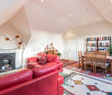 3 Bedroom flat to rent in Netherhall Gardens, Hampstead, NW3 - Photo 1