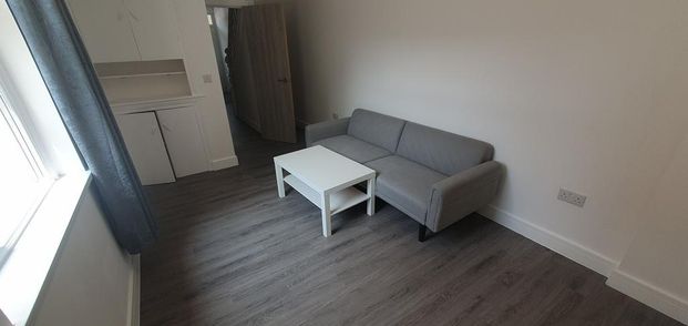 5 bedroom house to rent - Photo 1