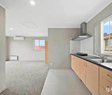 74B Kelleway Avenue, Nicholls ACT, Belconnen - Photo 5