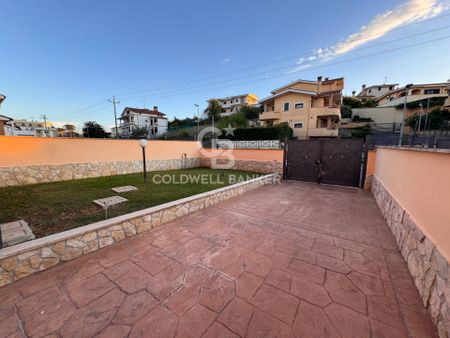 3 locali in Affitto a Pomezia - Photo 5