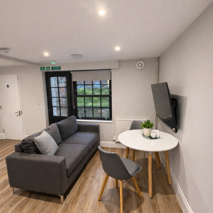 3 bedroom flat share to rent - Photo 1