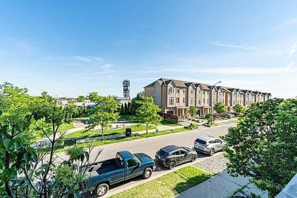 For Lease - 22 Market Garden Mews, Toronto, Ontario - Photo 1