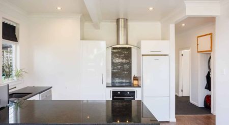 Easy care living on Havill - Photo 3