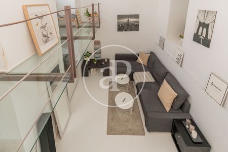 Flat for rent in Avenida Felipe II. - Photo 2