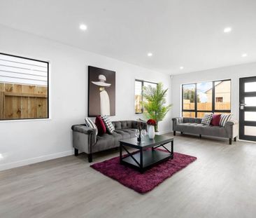 Stylish & Brand New In Central Papatoetoe - Photo 2