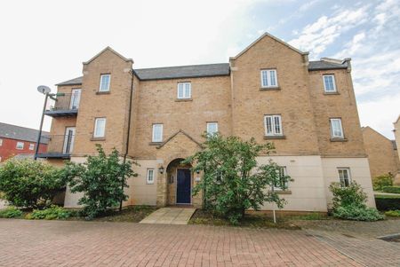 Avocet Close, Coton Park, Rugby, CV23 - Photo 5