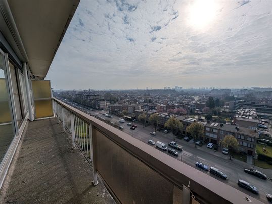 Ruim 2 slaapkamer appartement met garage en terras - Foto 1