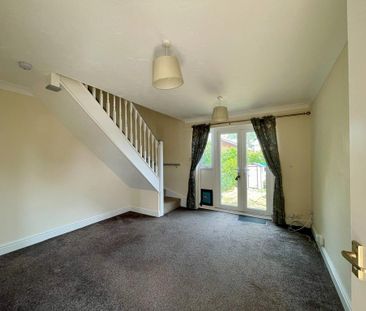 2 bedroom terraced house to rent - Photo 2