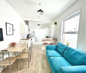 5 bedroom terraced house to rent - Photo 1