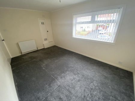 2 bedroom semi-detached house to rent - Photo 2